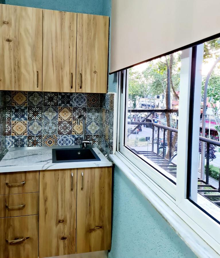 2V1 - 21 Dhjetori Am Apartment ติรานา ภายนอก รูปภาพ